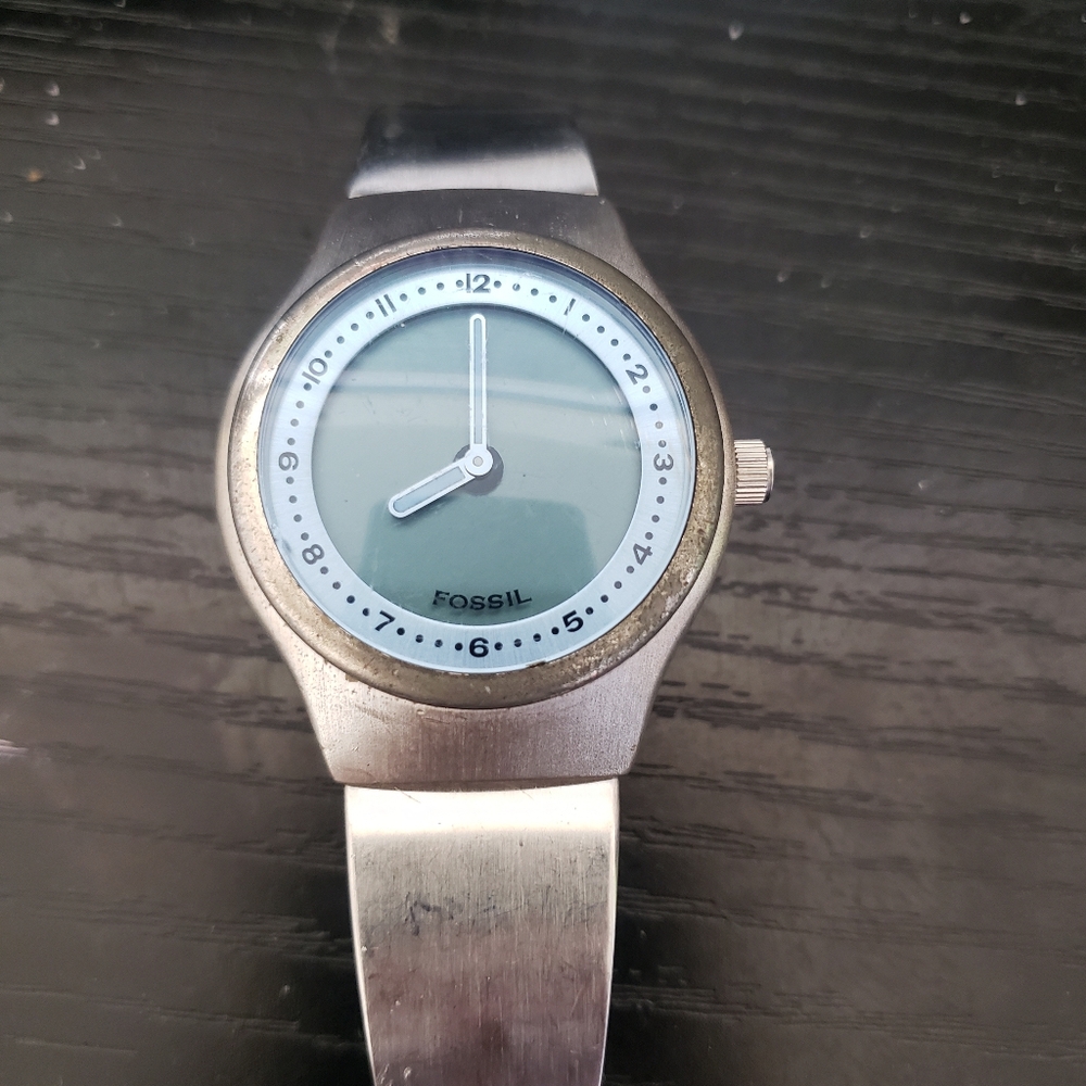 Fossil Silver Fossil Big Tic JR-7860 Women's Wristwatch NEEDS BATTERY